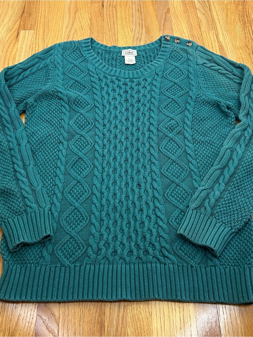 L.L. bean Cable Knit Sweater - Picture 12 of 14